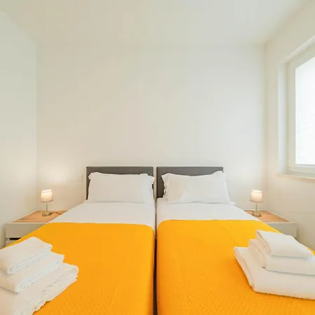 Apartmentsgarda - Residenza Maycol Апартаменты Бардолино