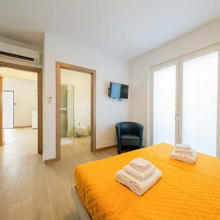 Апартаменты Apartmentsgarda - Residenza Maycol