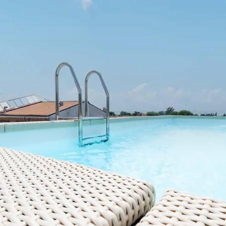 Apartmentsgarda - Residenza Maycol * Бардолино